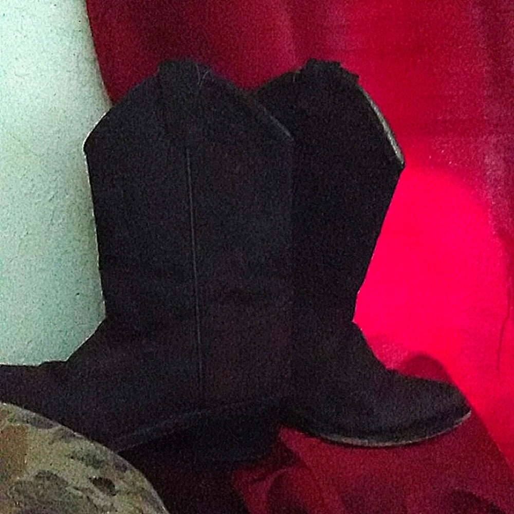 Kids unisex size 040. Leather boots.